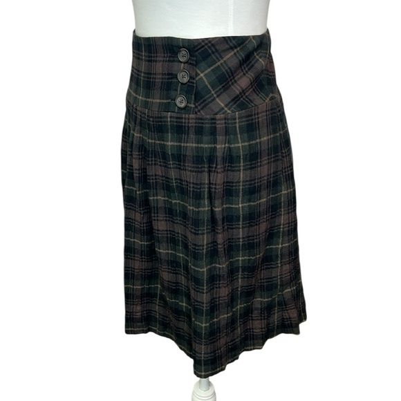 Cabi Plaid Button-Accent Skirt - Picture 2 of 6